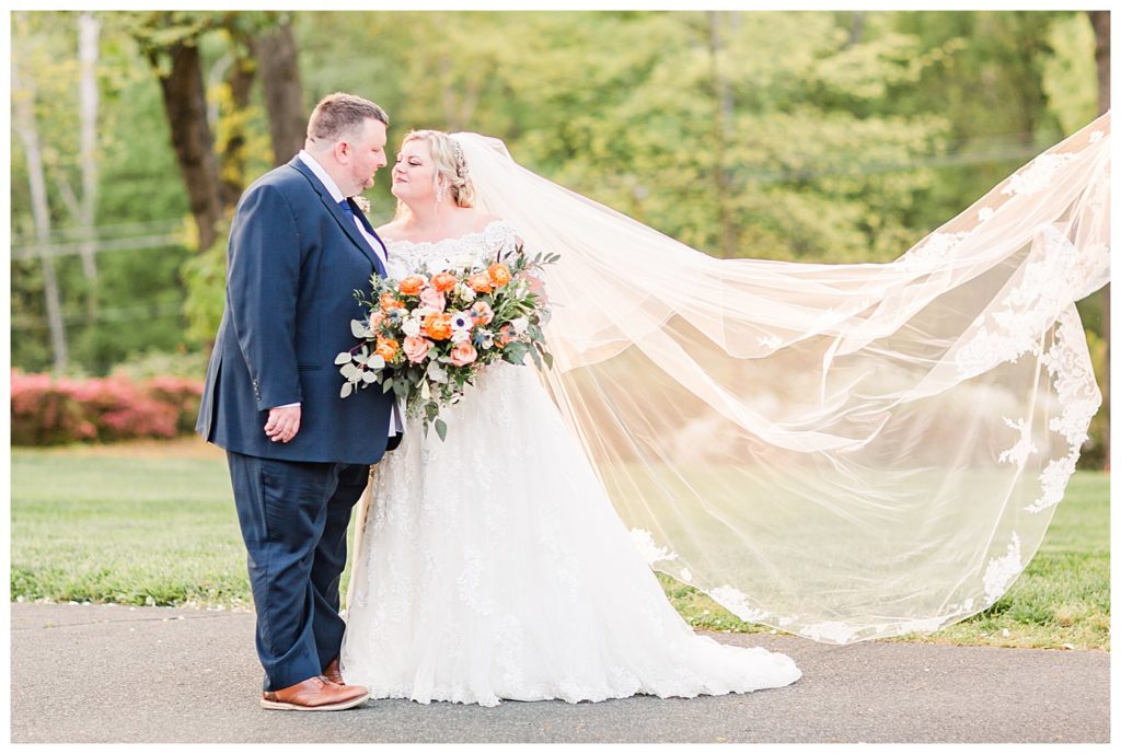 wedding at the rafters at st marks episcopal church in Huntersville nc