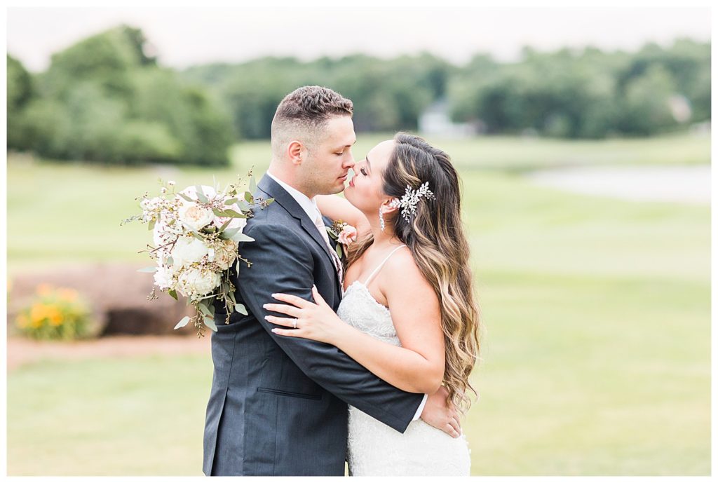 A Huntersville North Carolina wedding at Northstone country club by Charlotte wedding photographer Jacqueline Jones photography